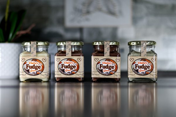 260ml White Chocolate Cappuccino Fudge Jar - Image 3